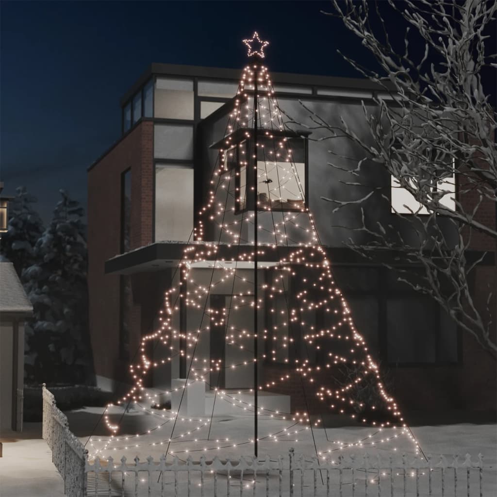 Christmas Tree with Metal Post 1400 LEDs Warm White 16 ft